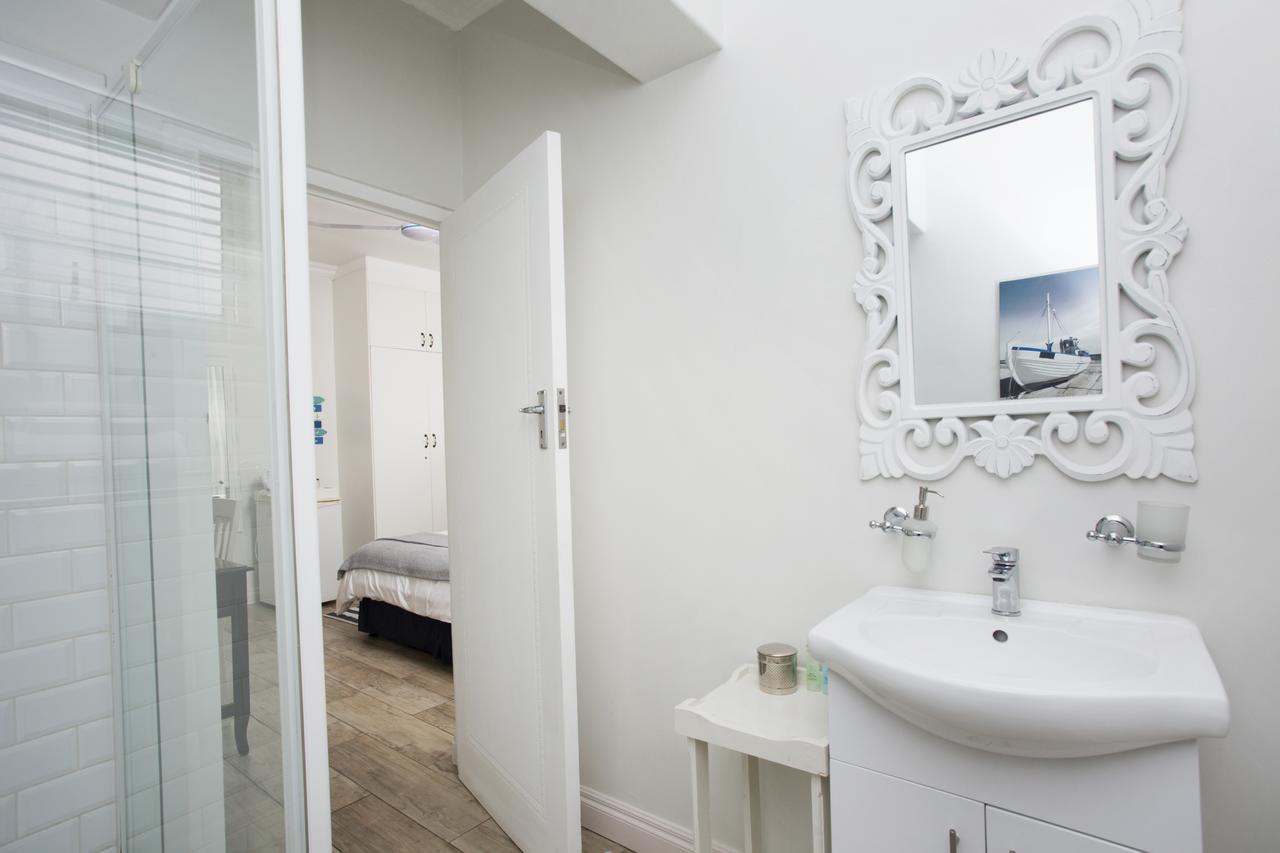Ocean Hideaway Bed And Breakfast Amanzimtoti Exterior foto